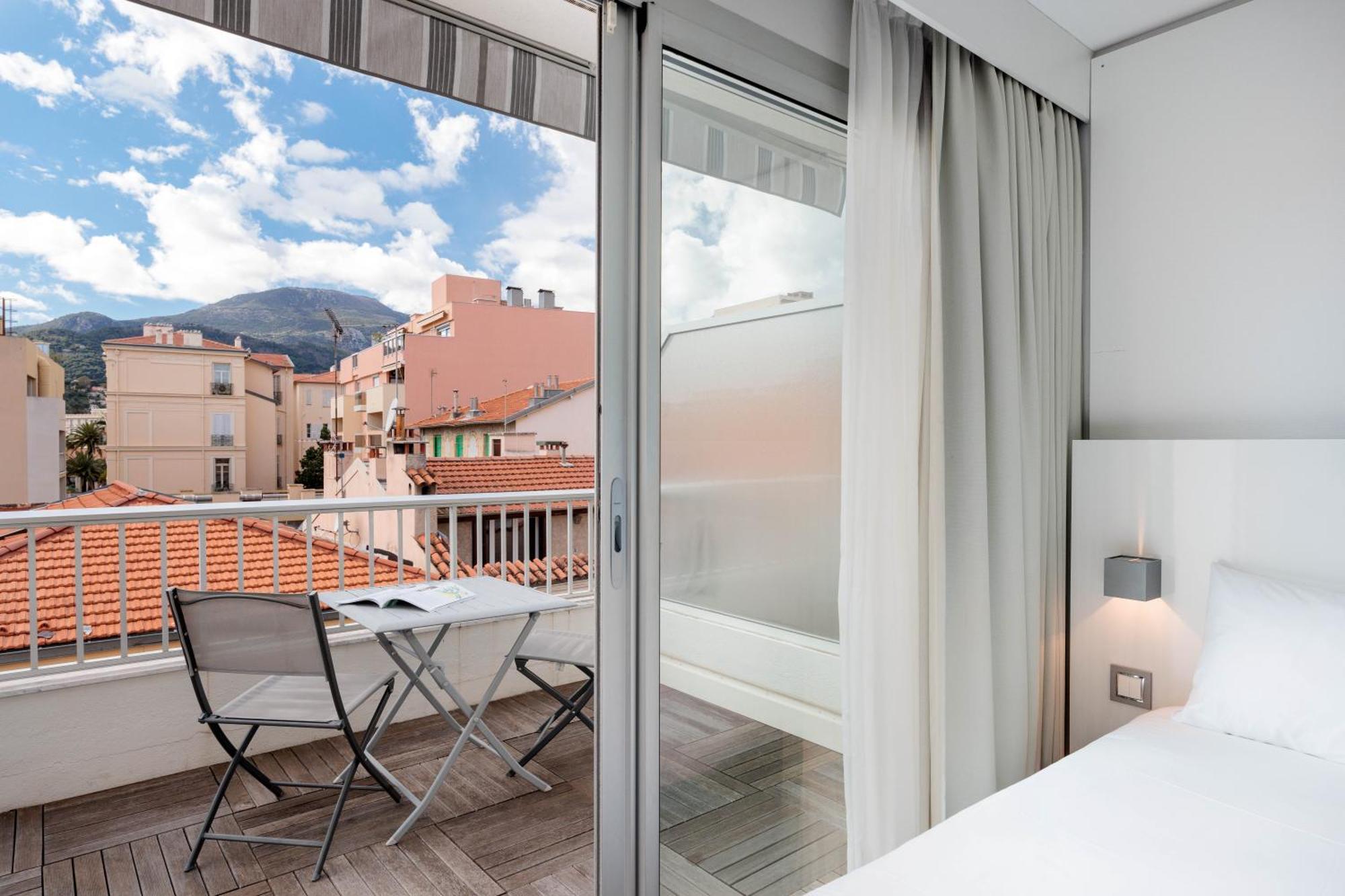 ไอบิส สไตล์ ม็องตง ซองทร์ Hotel ภายนอก รูปภาพ