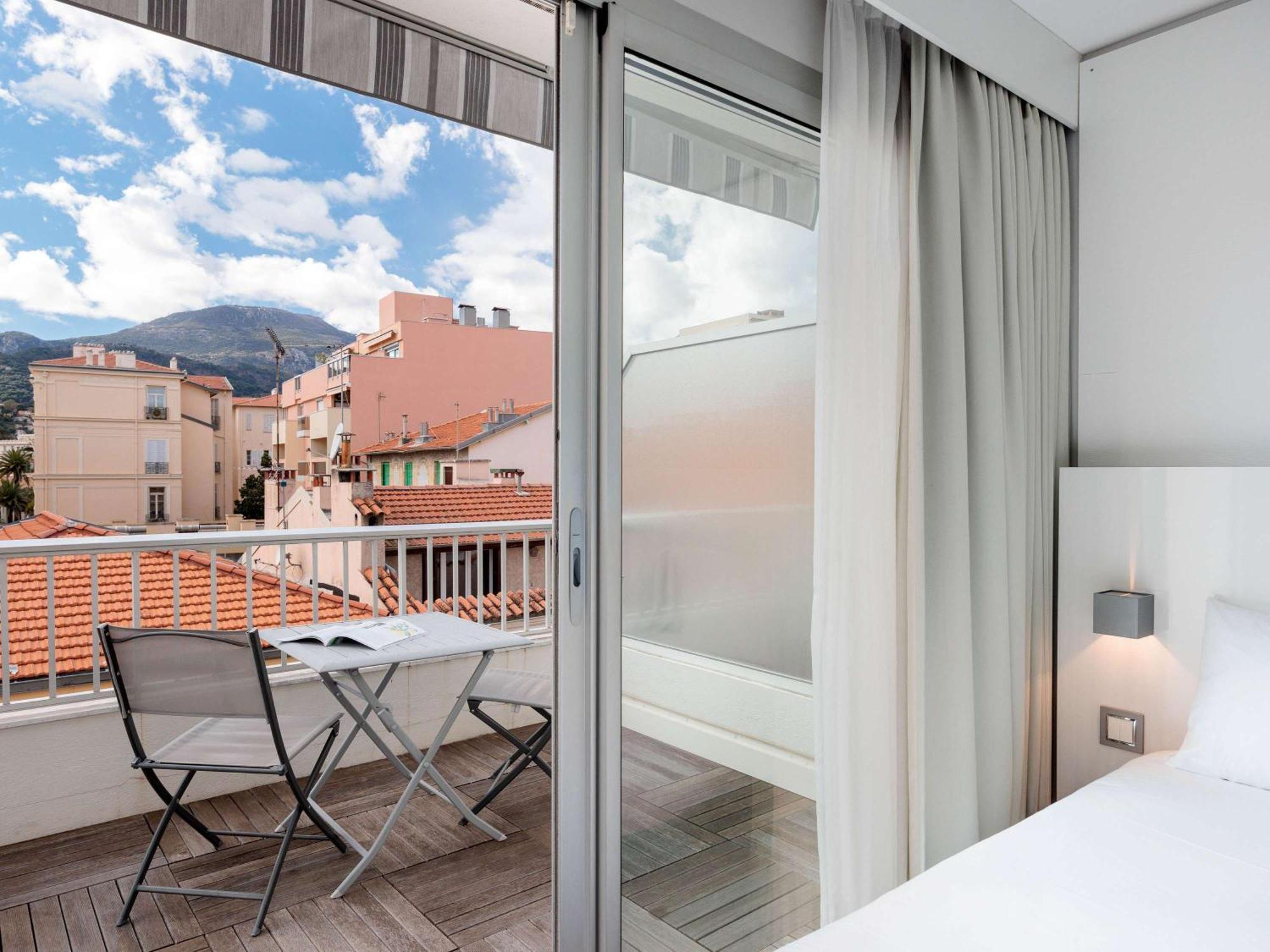 ไอบิส สไตล์ ม็องตง ซองทร์ Hotel ภายนอก รูปภาพ